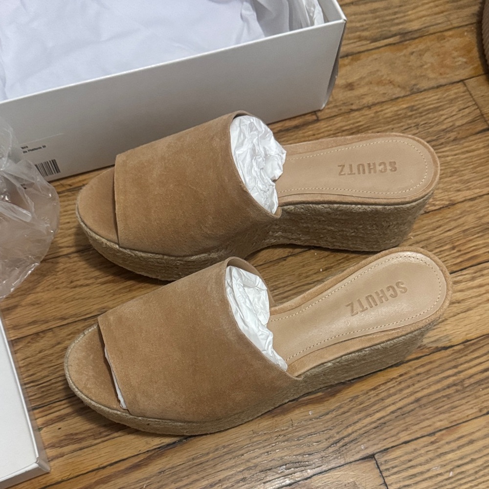 Shutz sandal